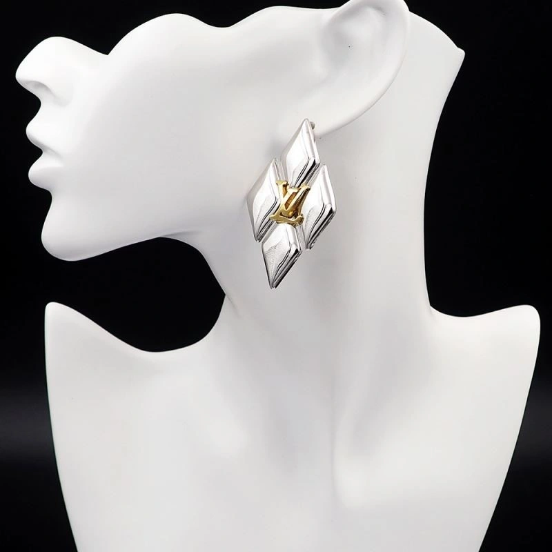 Lightweight Louis Vuitton Earrings 249806