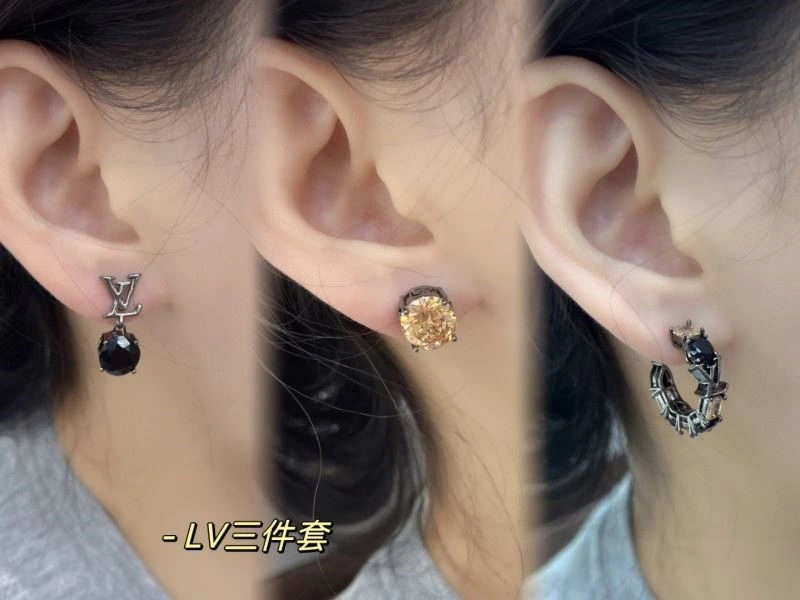 Stylish Louis Vuitton Earrings 249791