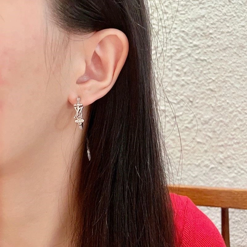 Louis Vuitton Earrings Minimalist 249782