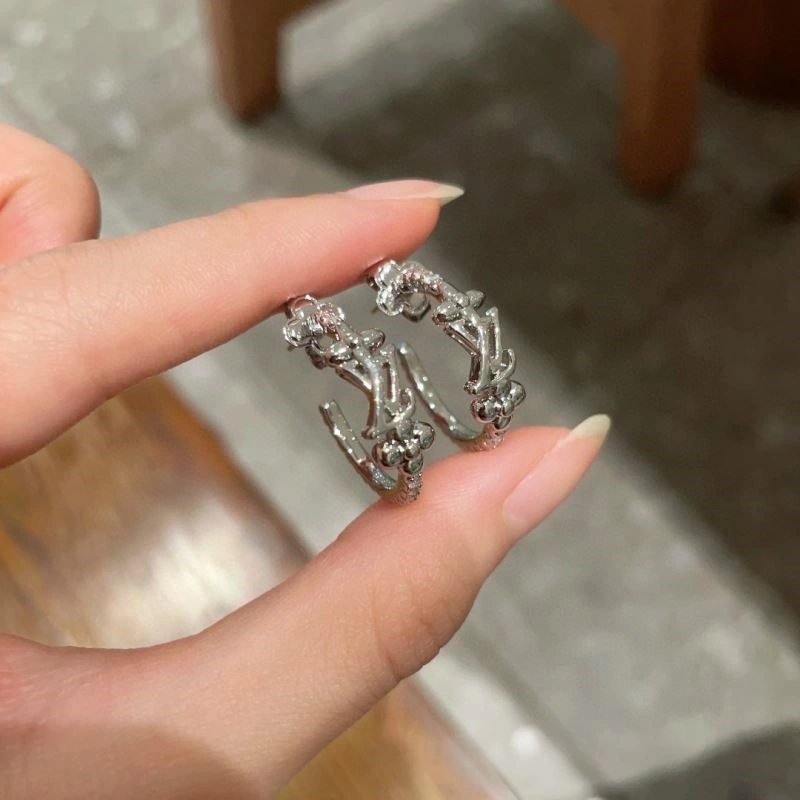 Louis Vuitton Earrings Minimalist 249782