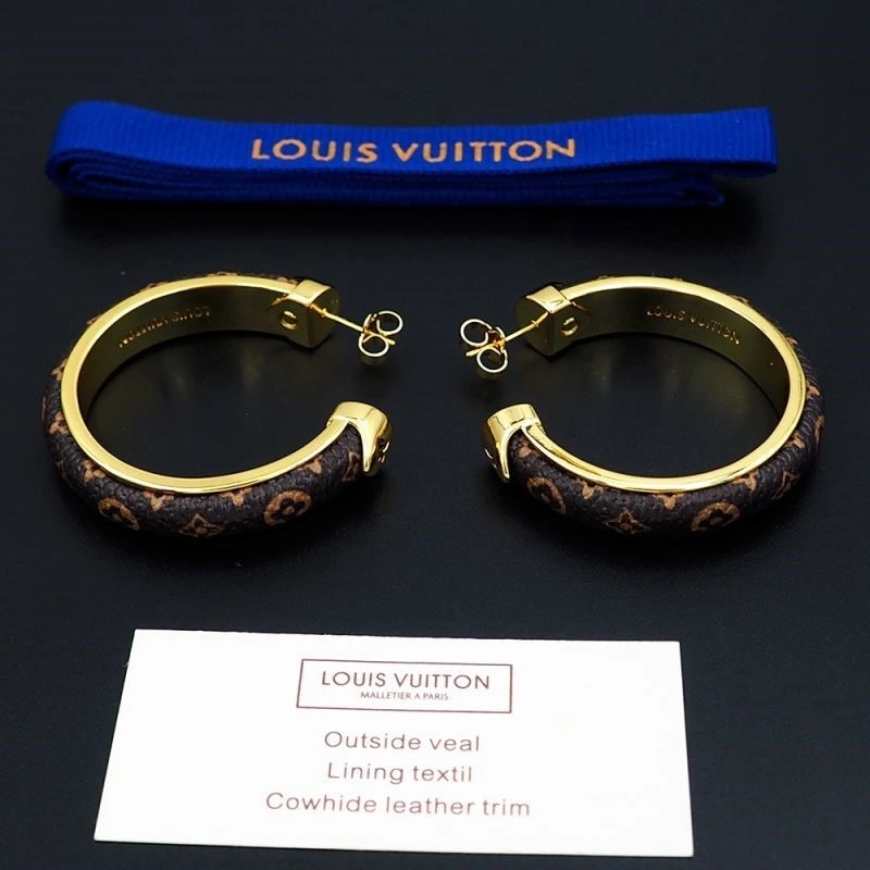 Sporty Louis Vuitton Earrings 249492