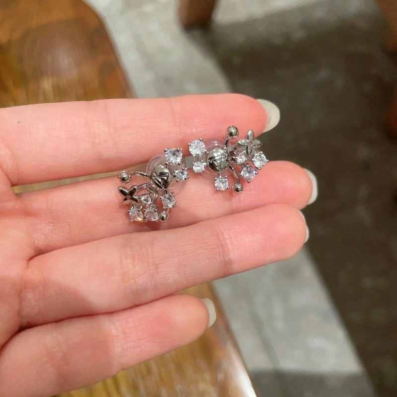 Louis Vuitton Earrings Modern 249459
