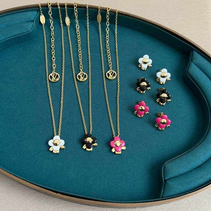 Louis Vuitton Earrings EyeCatching 249435