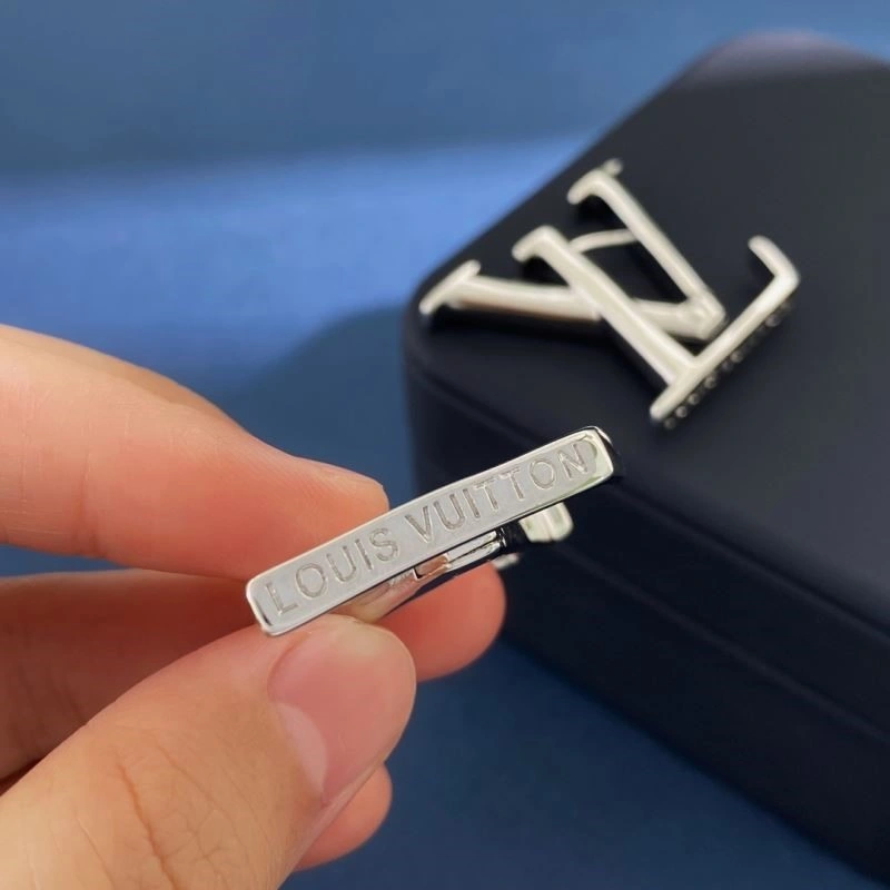 Louis Vuitton Earrings Effortless 249439