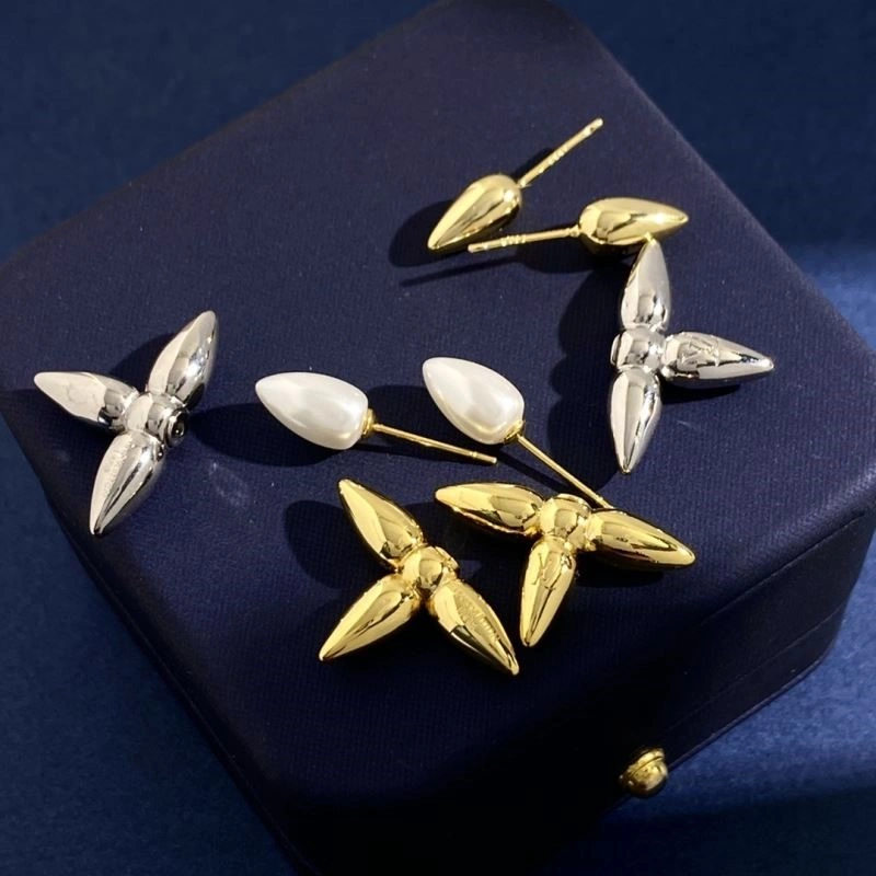 Chic Louis Vuitton Earrings 249434