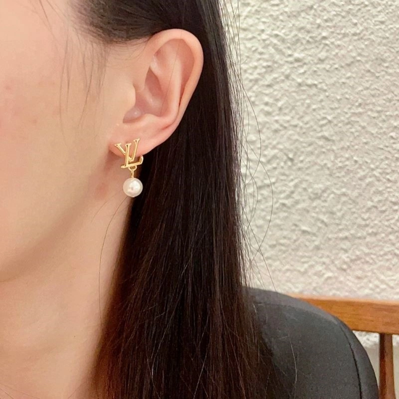 Louis Vuitton Earrings Contemporary 249420