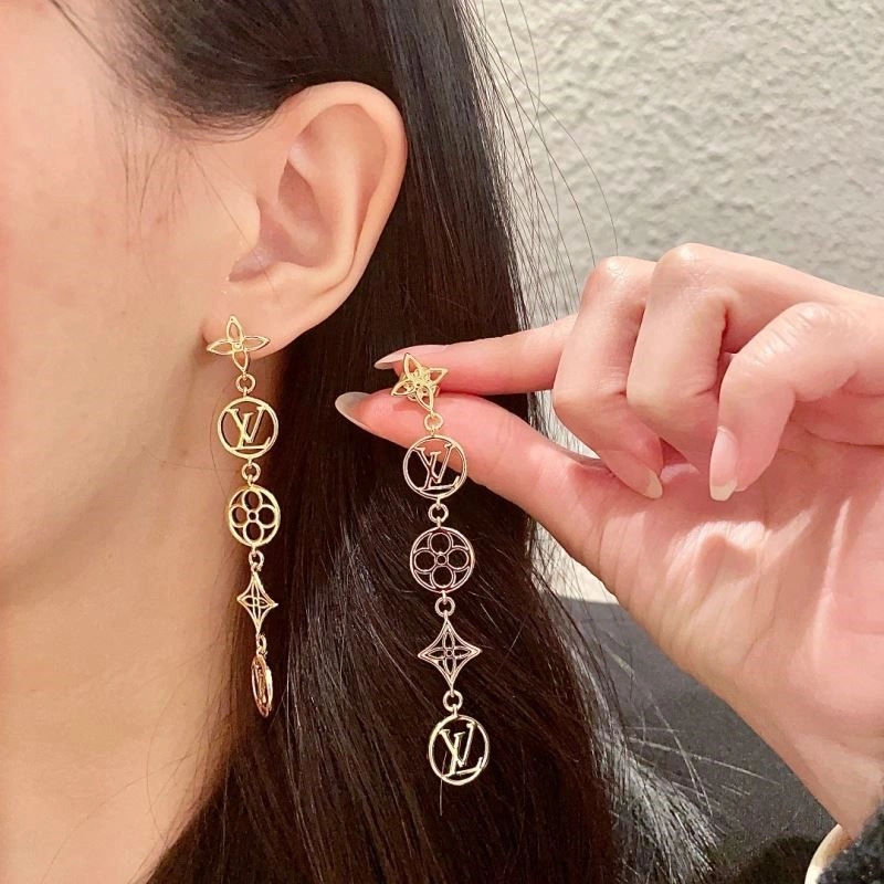 Louis Vuitton Earrings Chic 249405