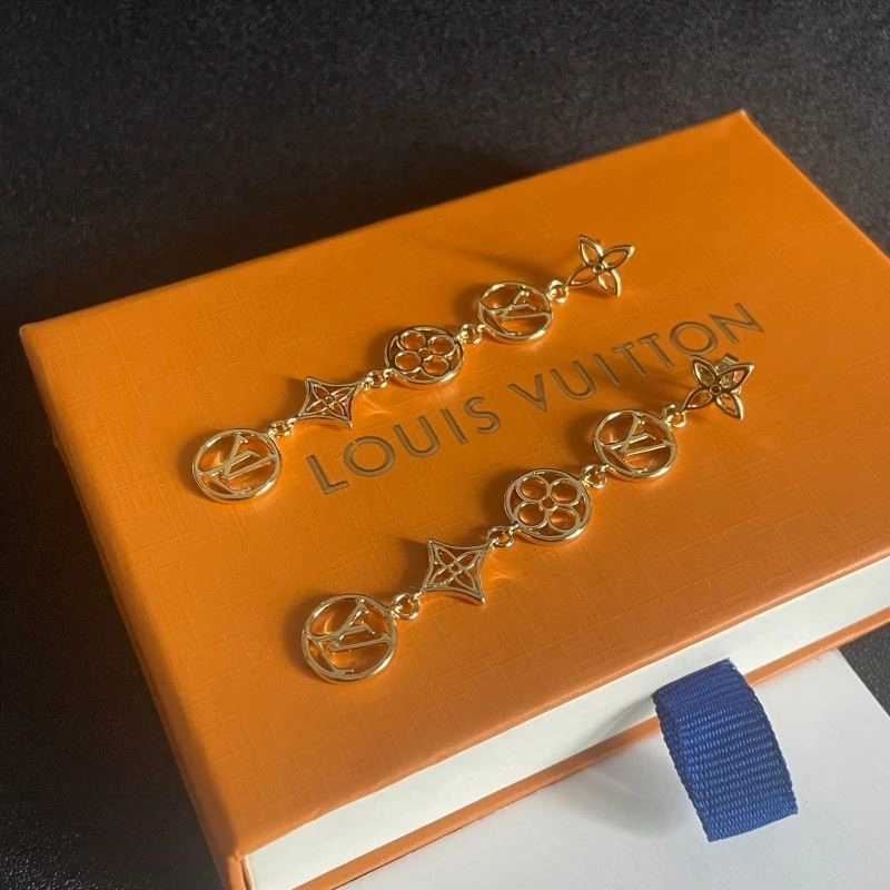 Louis Vuitton Earrings Chic 249405
