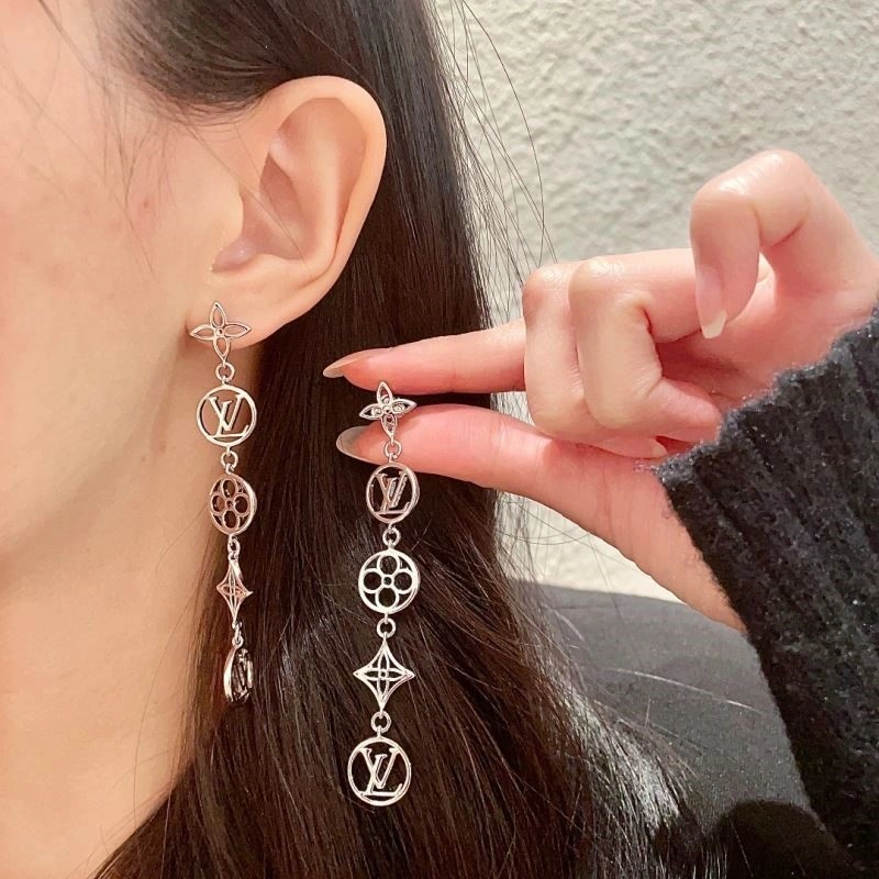 Louis Vuitton Earrings Lightweight 249404