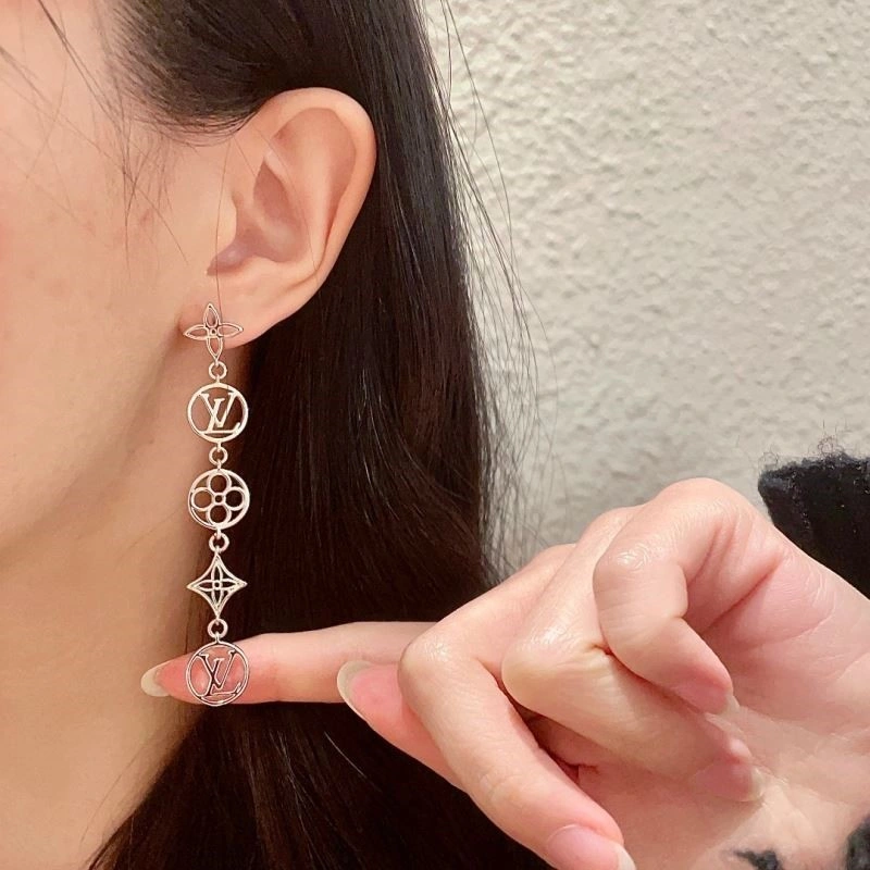 Louis Vuitton Earrings Lightweight 249404
