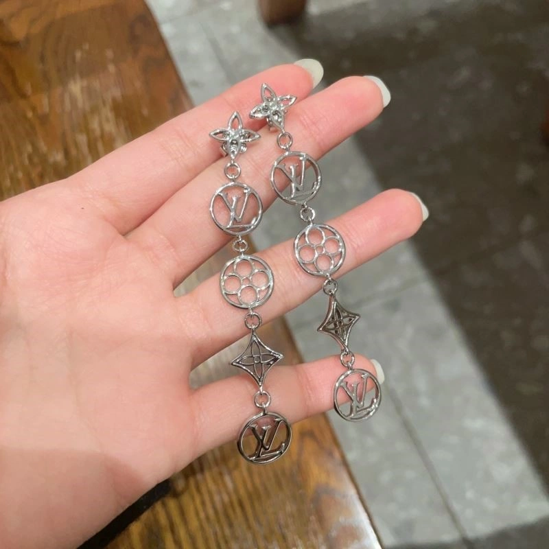 Louis Vuitton Earrings Lightweight 249404