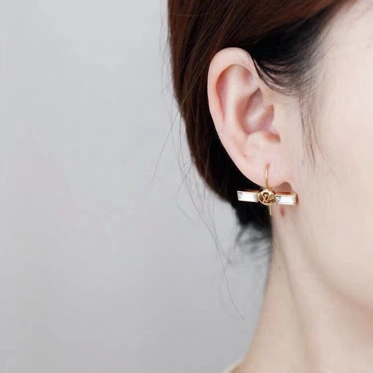 Timeless Louis Vuitton Earrings 249415