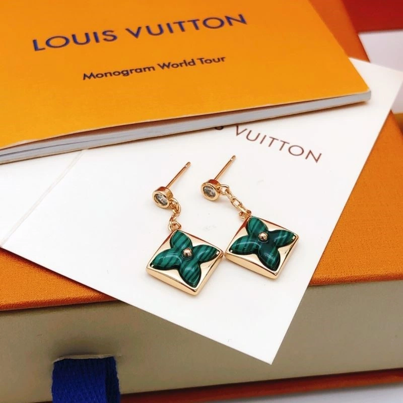 Sporty Louis Vuitton Earrings 249079