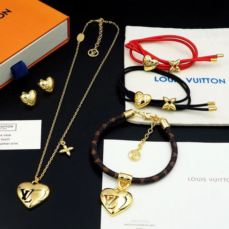 Stylish Louis Vuitton Earrings 249066