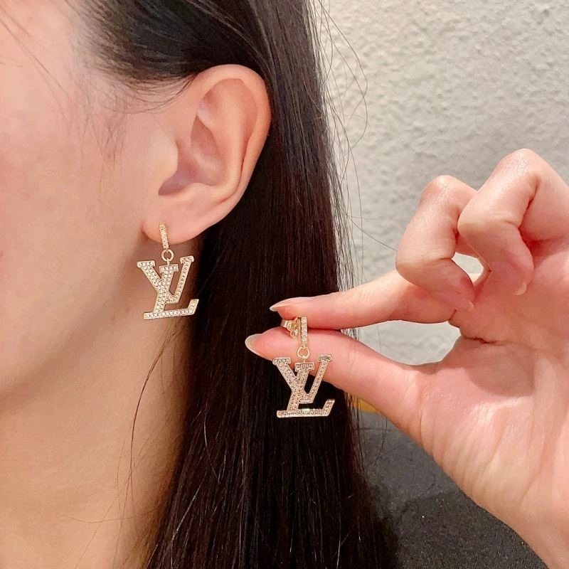 Louis Vuitton Earrings FashionForward 249048
