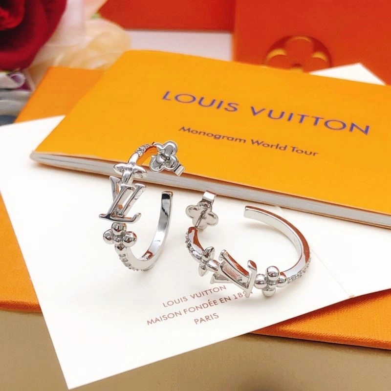 Louis Vuitton Earrings OnTrend 249032