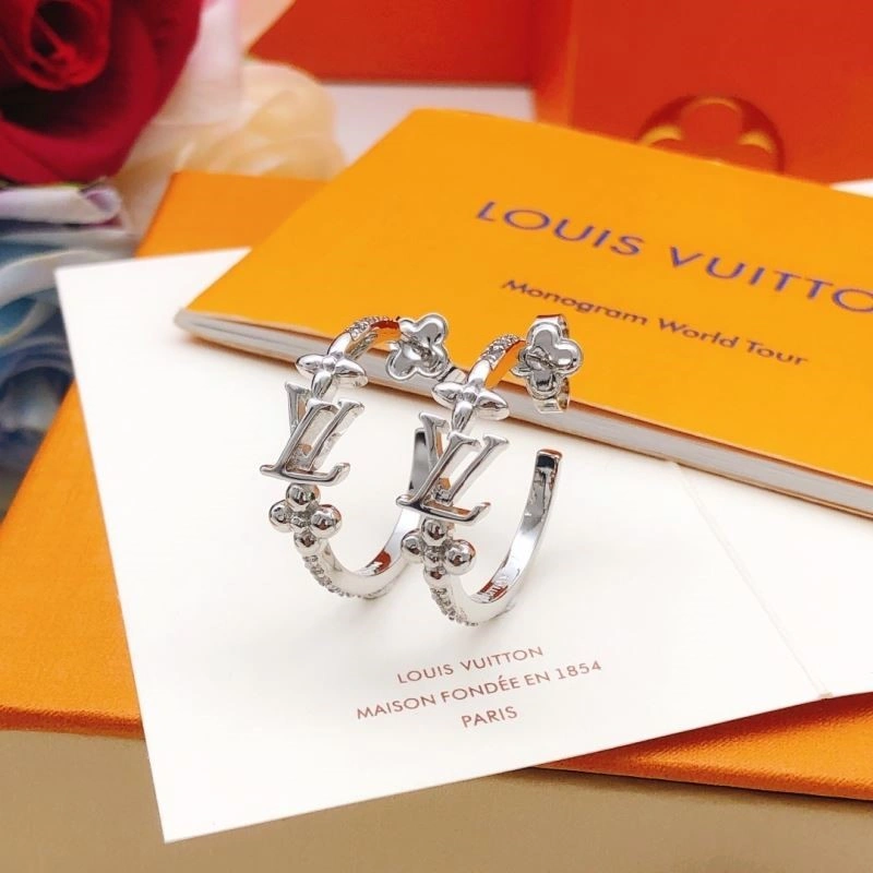 Louis Vuitton Earrings OnTrend 249032