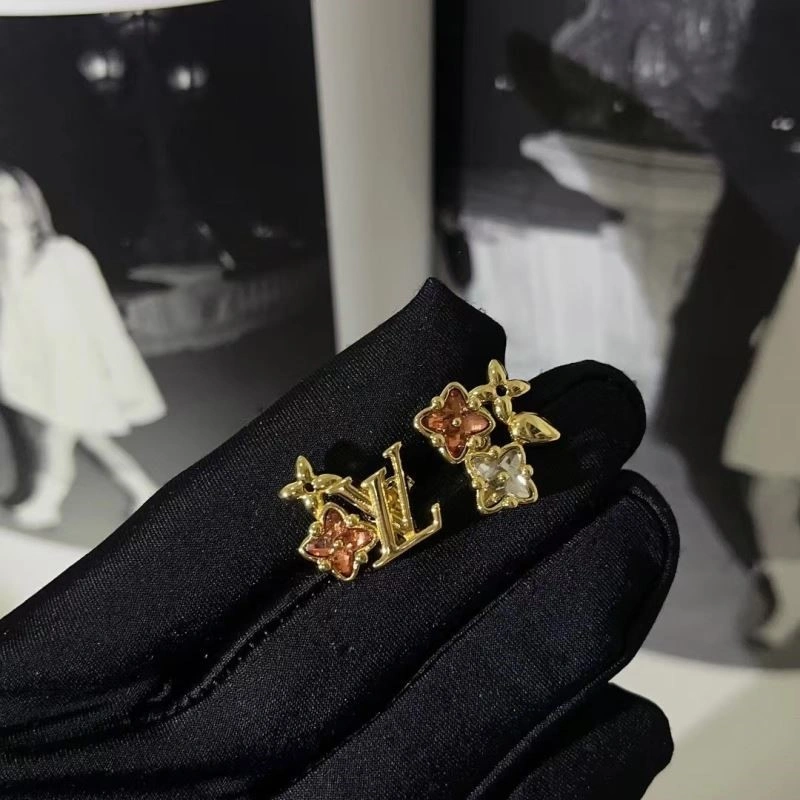 Louis Vuitton Earrings Tailored 249040