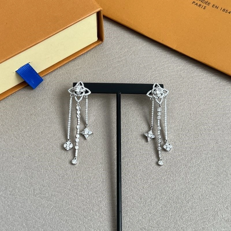 Louis Vuitton Earrings Stretchable 249026