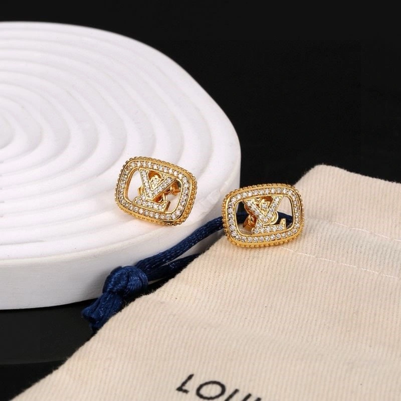 Minimalist Louis Vuitton Earrings 249020