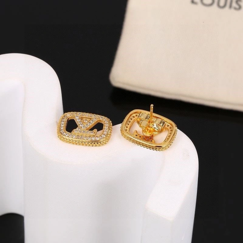 Minimalist Louis Vuitton Earrings 249020
