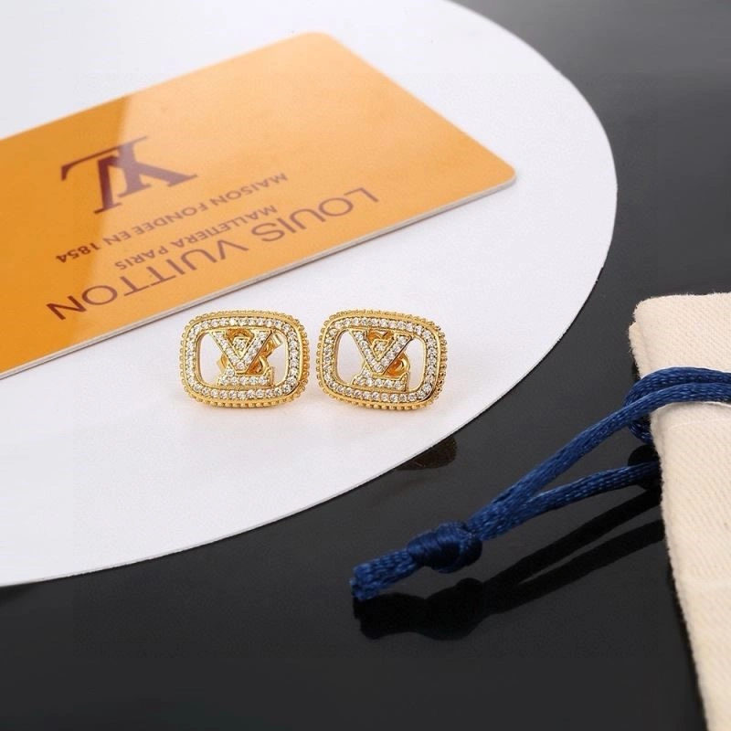 Minimalist Louis Vuitton Earrings 249020