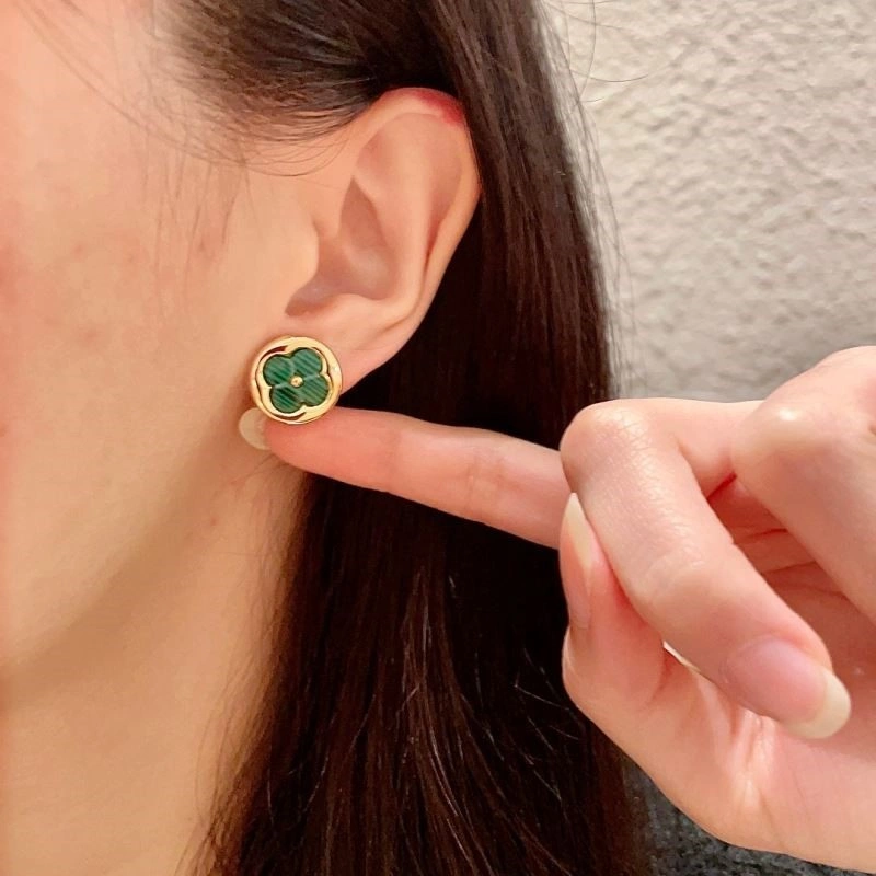 Louis Vuitton Earrings UrbanStyle 249011