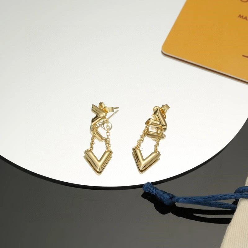Elegant Louis Vuitton Earrings 249010