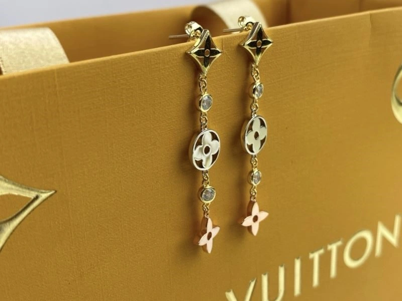 Breathable Louis Vuitton Earrings 249004