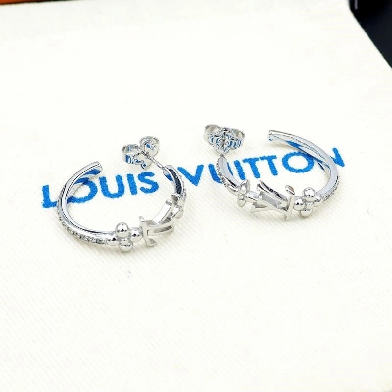 Louis Vuitton Earrings Minimalist 249003