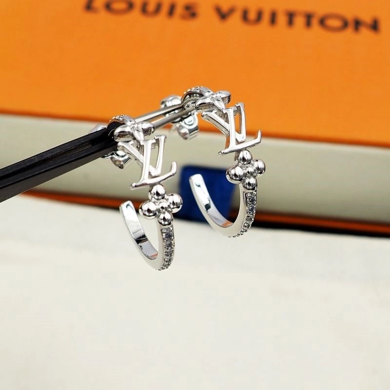 Louis Vuitton Earrings Minimalist 249003