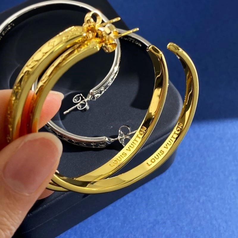 Lightweight Louis Vuitton Earrings 248994