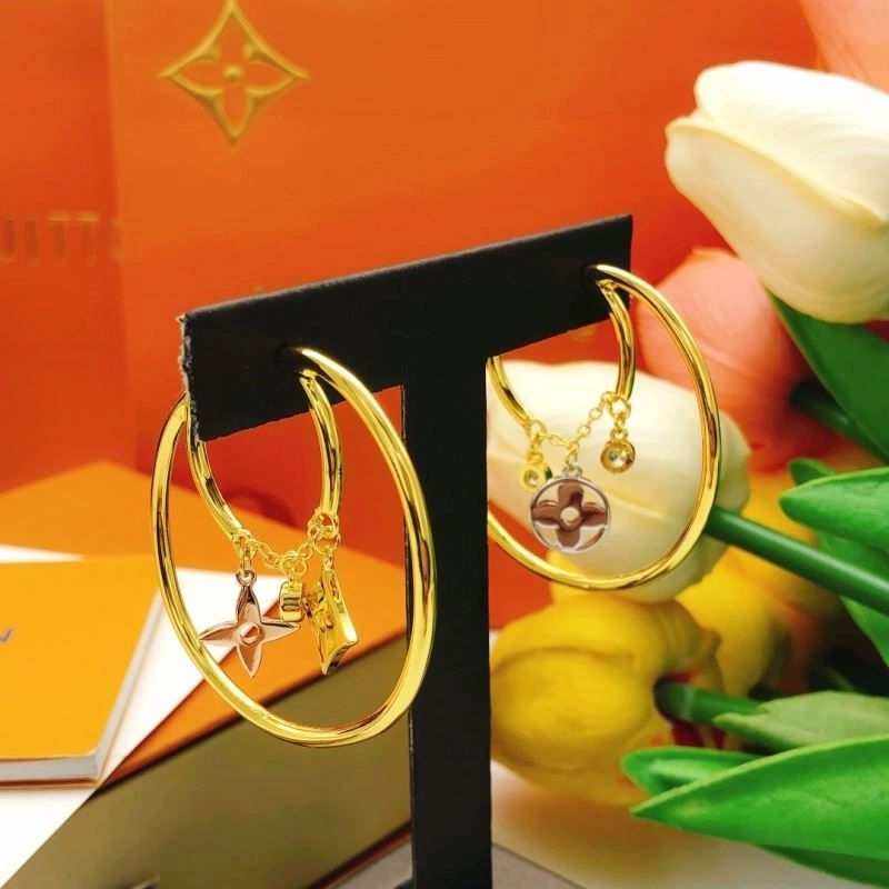 ModernLook Louis Vuitton Earrings 248647