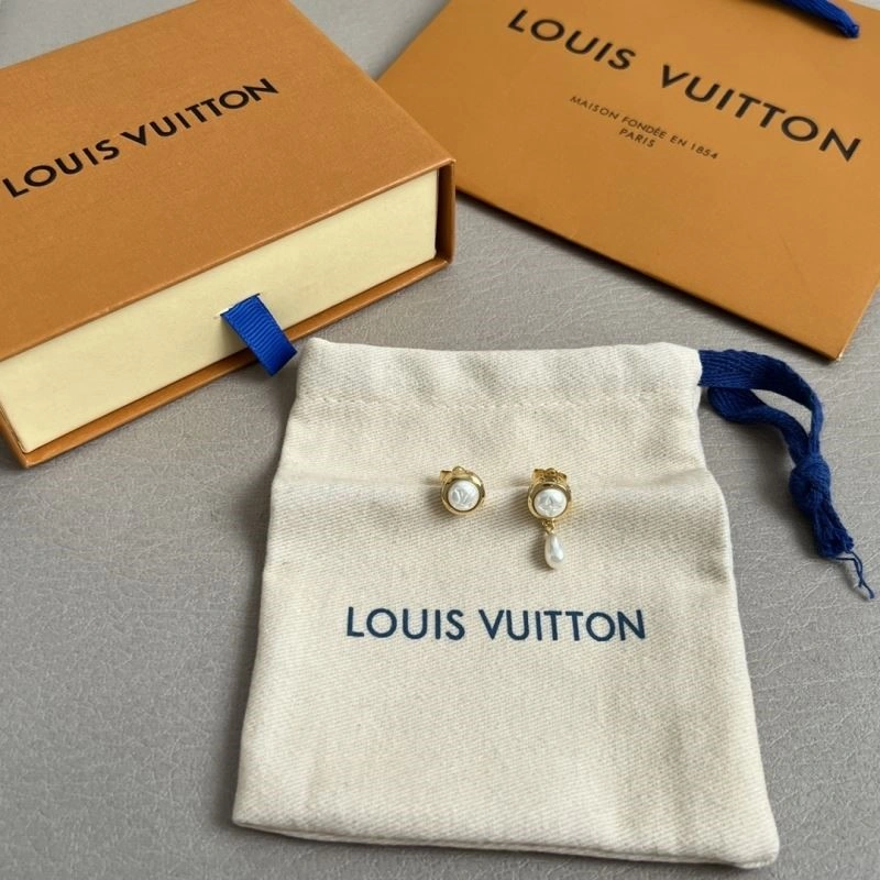 Louis Vuitton Earrings FashionForward 248613