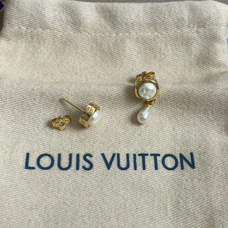 Louis Vuitton Earrings FashionForward 248613