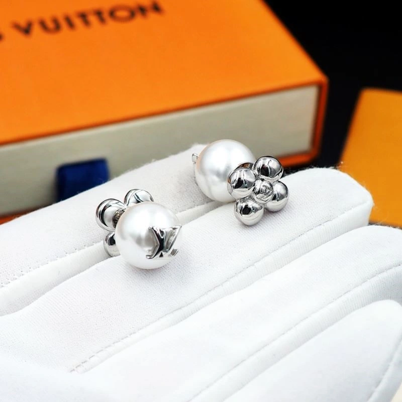 TechFriendly Louis Vuitton Earrings 248633