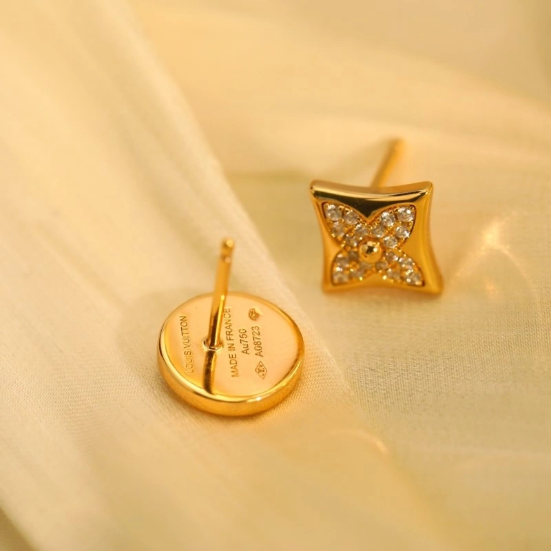 Louis Vuitton Earrings Effortless 248576
