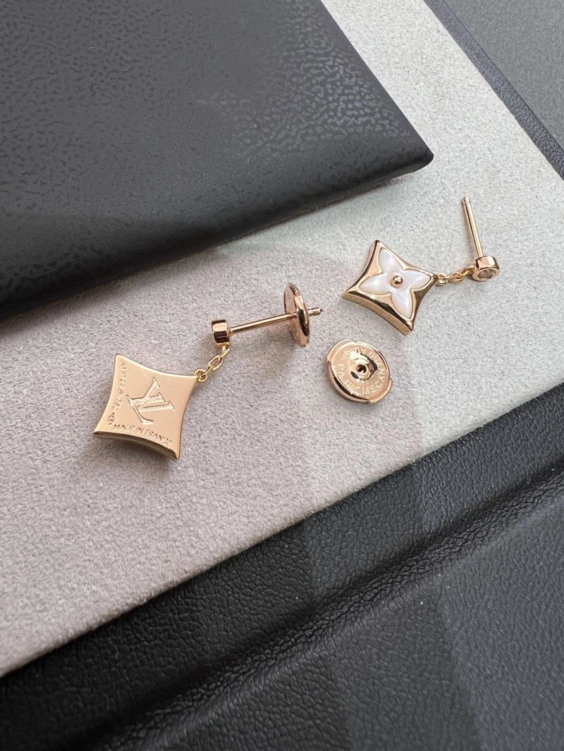 Louis Vuitton Earrings Effortless 248578