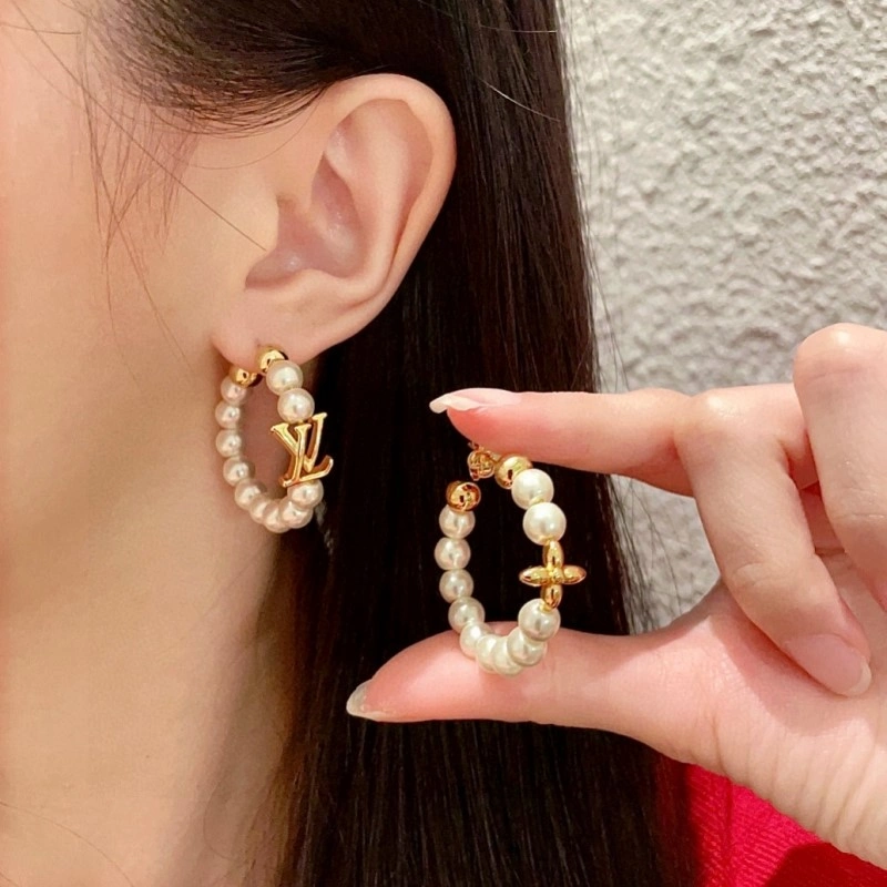 UrbanChic Louis Vuitton Earrings 248581