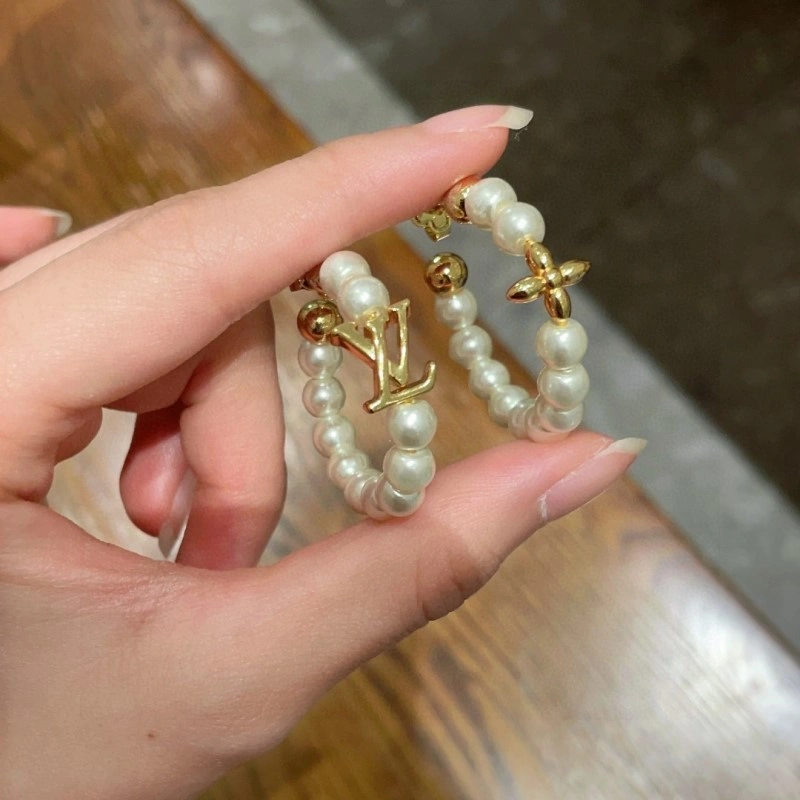 UrbanChic Louis Vuitton Earrings 248581