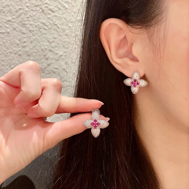 Louis Vuitton Earrings Refined 248105