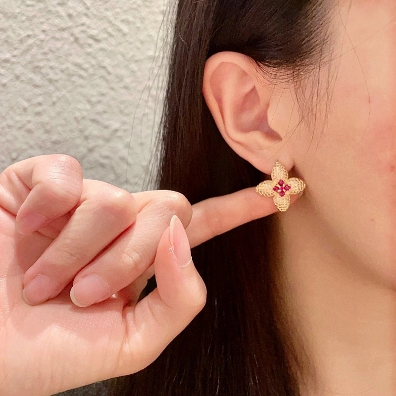 HighPerformance Louis Vuitton Earrings 248098