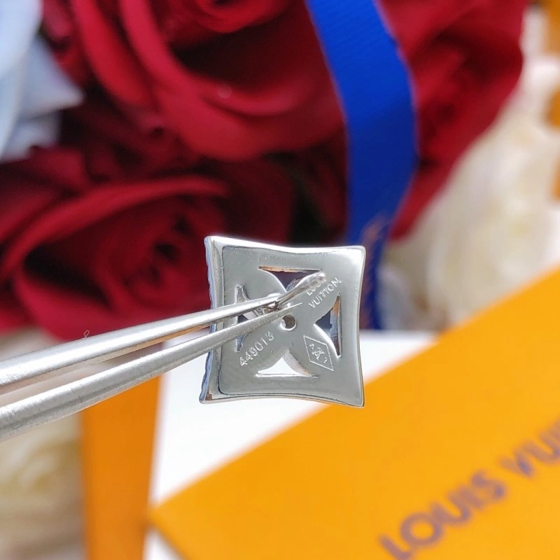 Louis Vuitton Earrings Timeless 248087