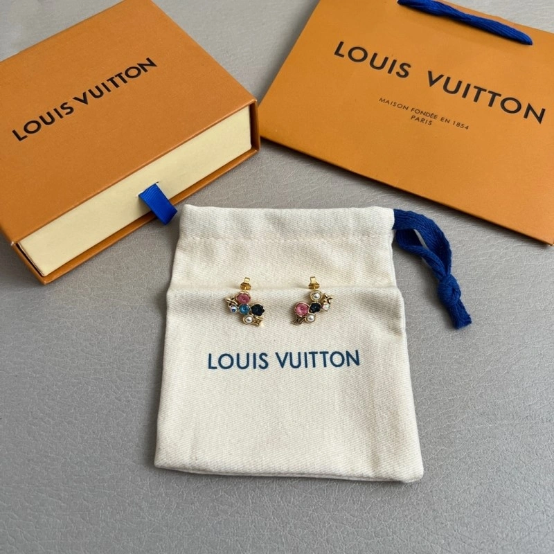 Sleek Louis Vuitton Earrings 248063