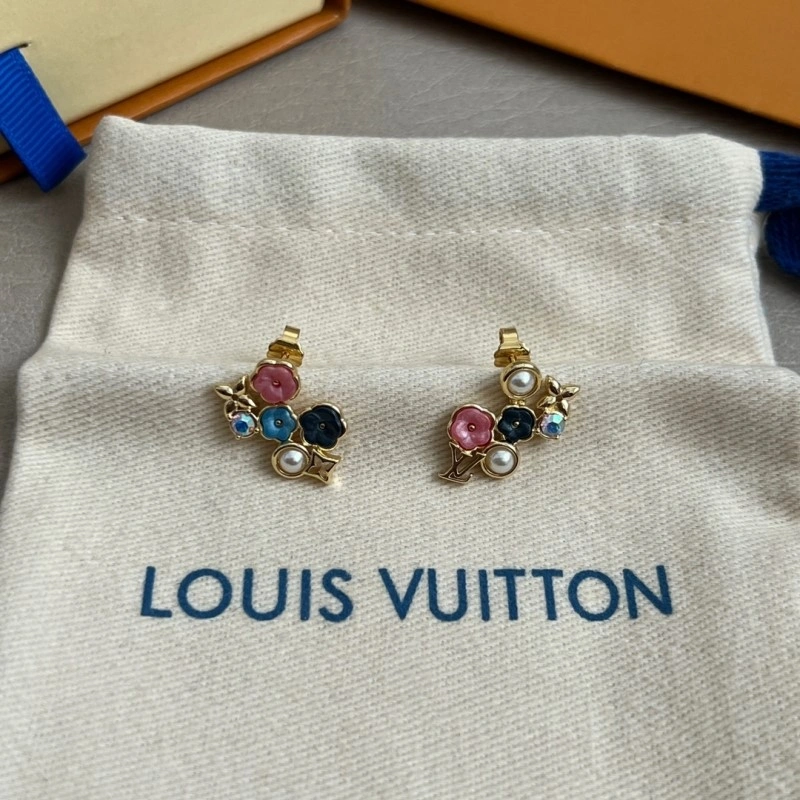 Sleek Louis Vuitton Earrings 248063