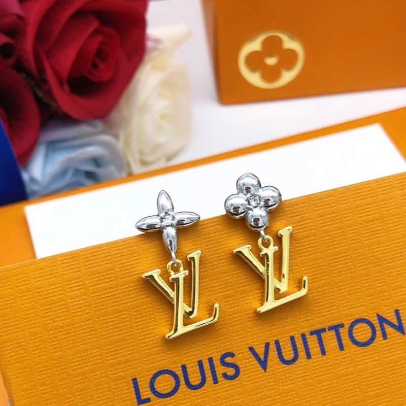 Sporty Louis Vuitton Earrings 248078