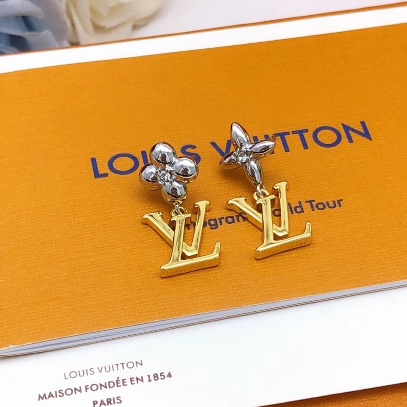 Sporty Louis Vuitton Earrings 248078