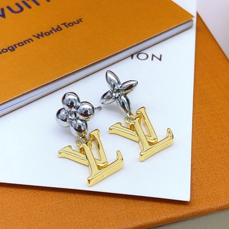 Sporty Louis Vuitton Earrings 248078