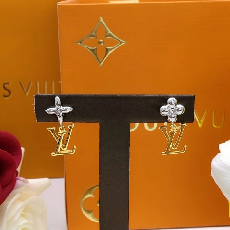 Sporty Louis Vuitton Earrings 248078