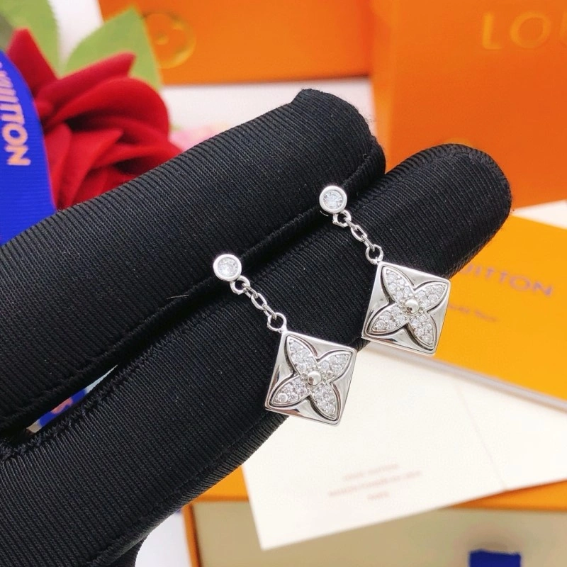Louis Vuitton Earrings Compact 248067